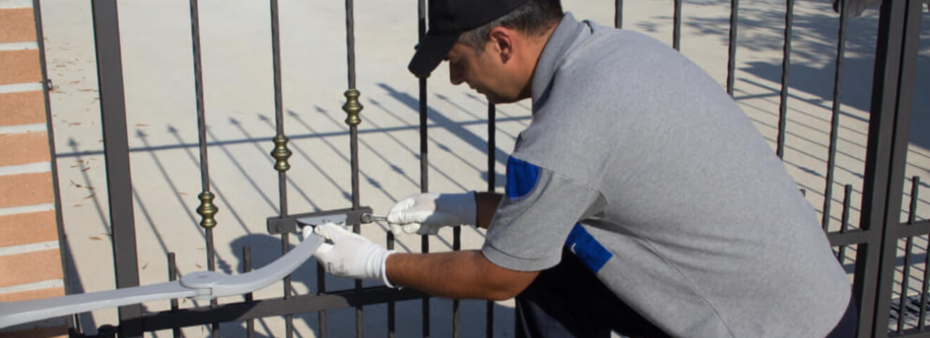 custom automatic gate installation in Los Angeles